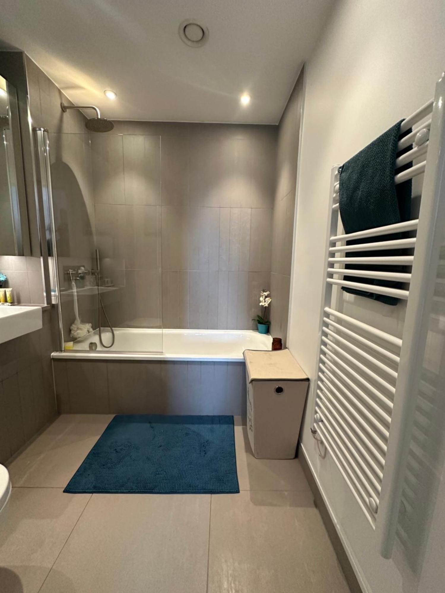 Luxury 3 Bedroom Flat In Stratford, London Exterior photo