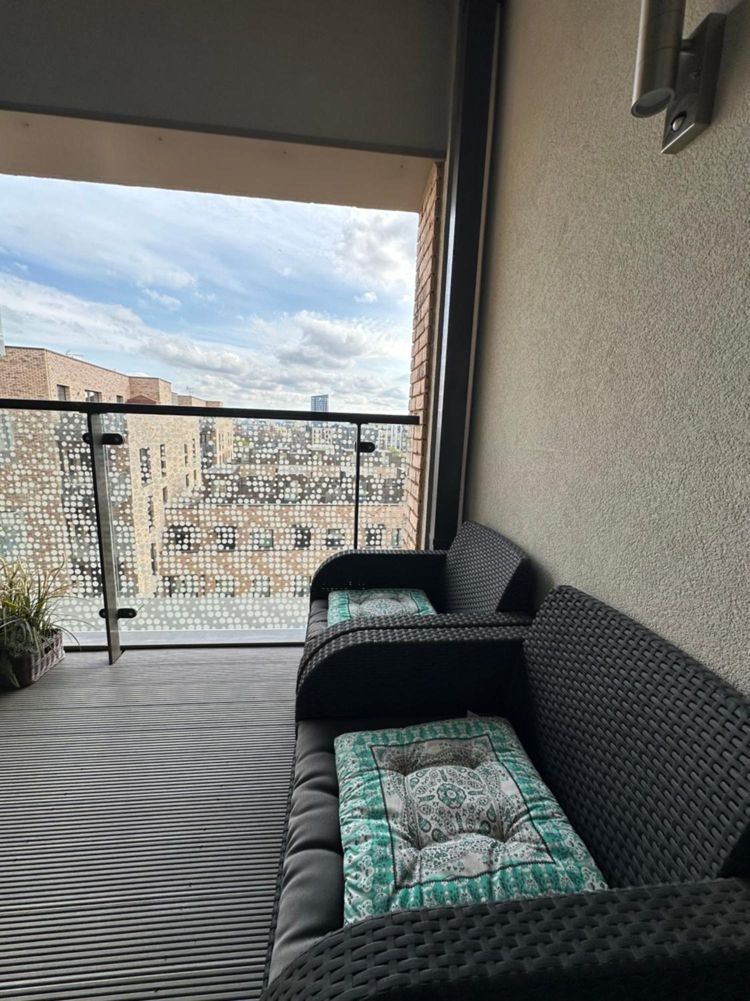 Luxury 3 Bedroom Flat In Stratford, London Exterior photo